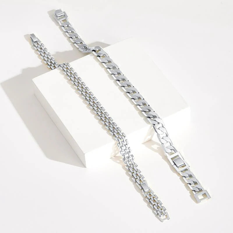 Minimal Chunky Anklet
